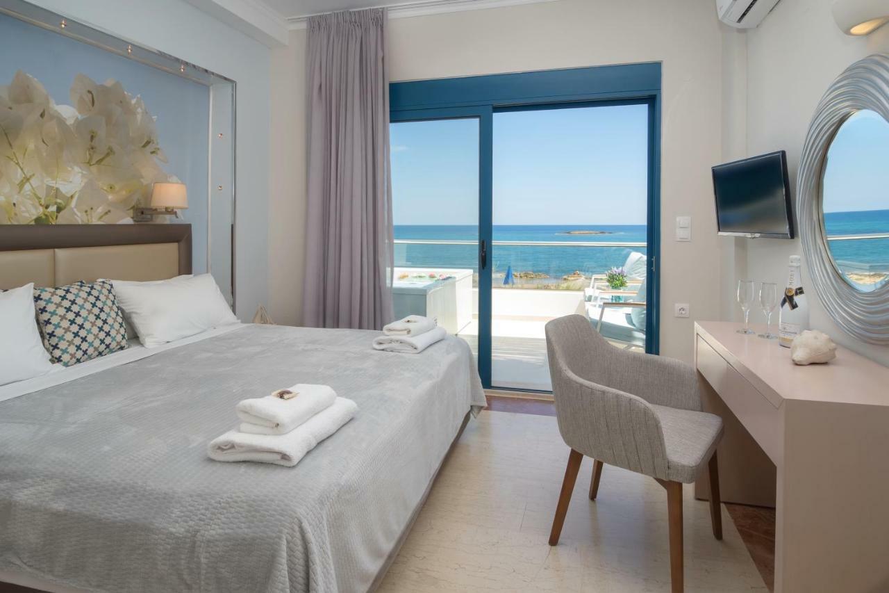 Hotel apartamentowy Pyrgos