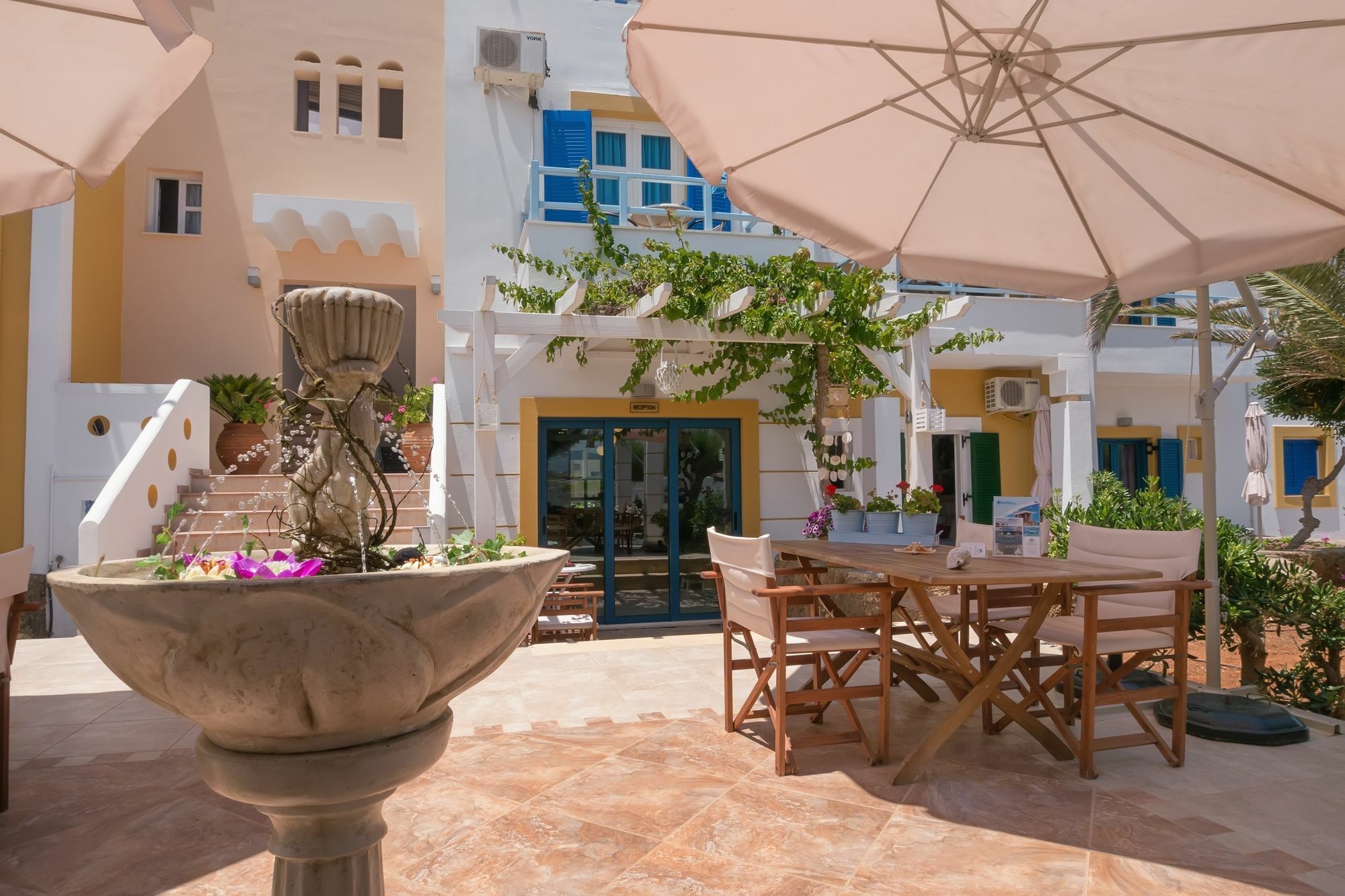 Pyrgos 2* Mália