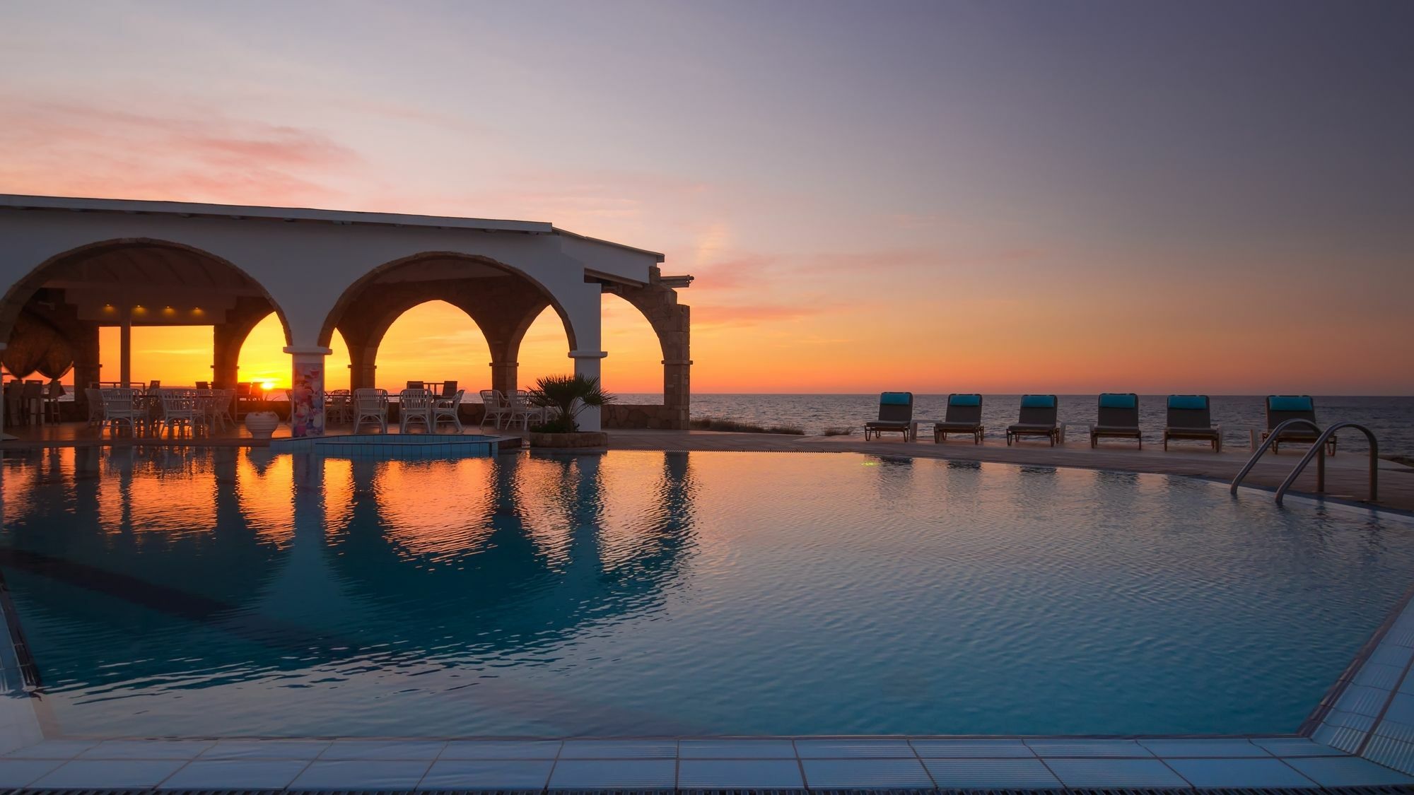 Pyrgos Hotel apartamentowy