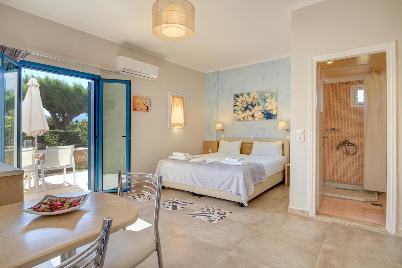 Aparthotel Pyrgos 2*